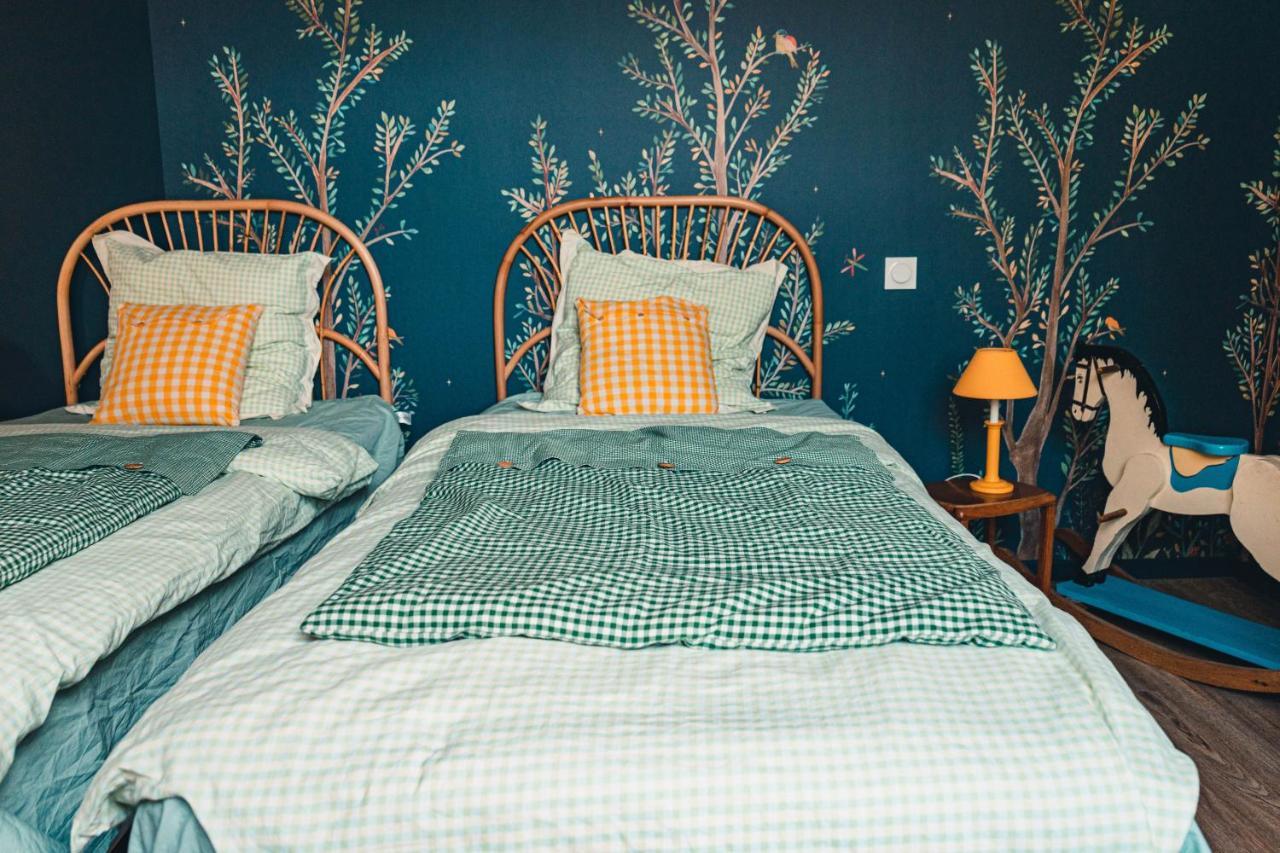 Bed and Breakfast Les Jardins De Nanine Lapleau Екстер'єр фото