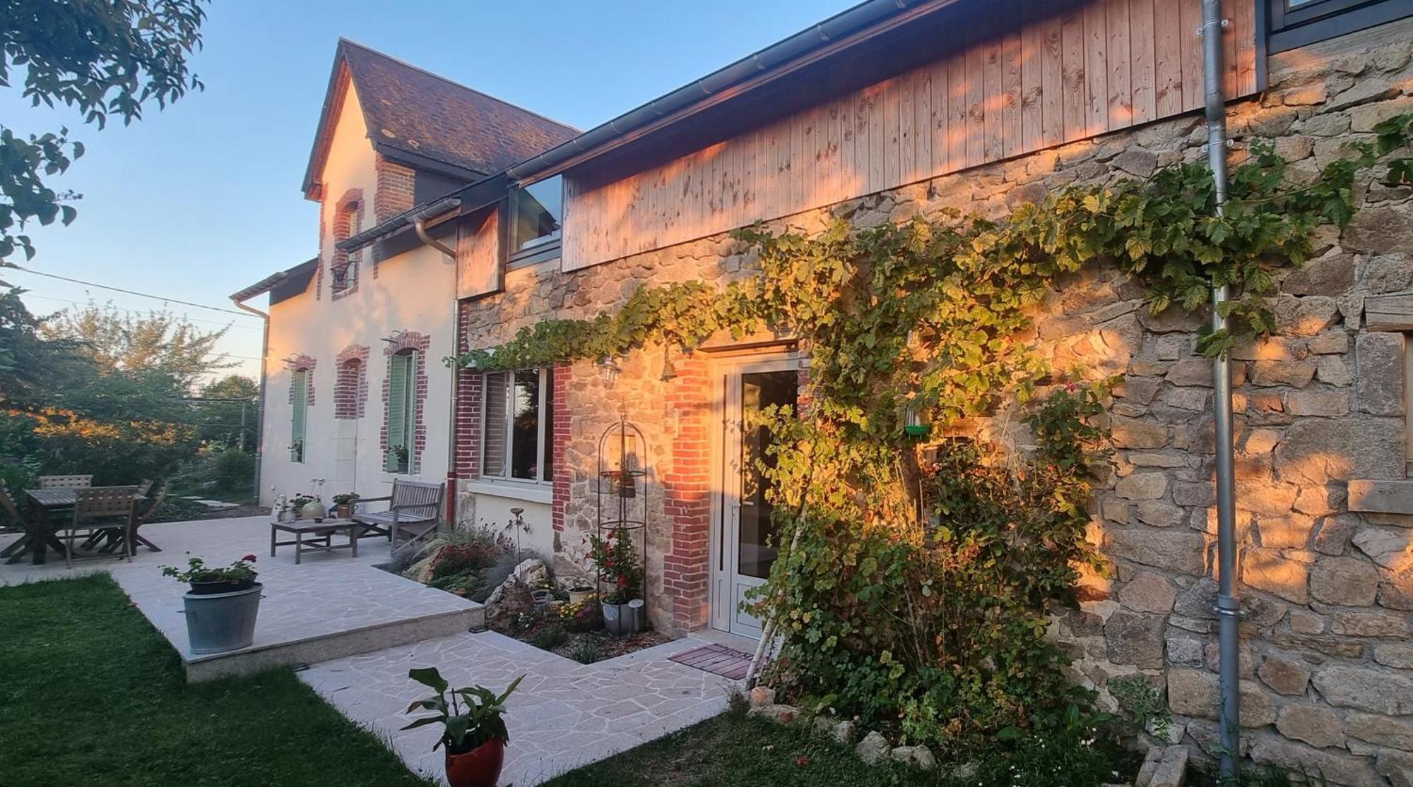 Bed and Breakfast Les Jardins De Nanine Lapleau Екстер'єр фото
