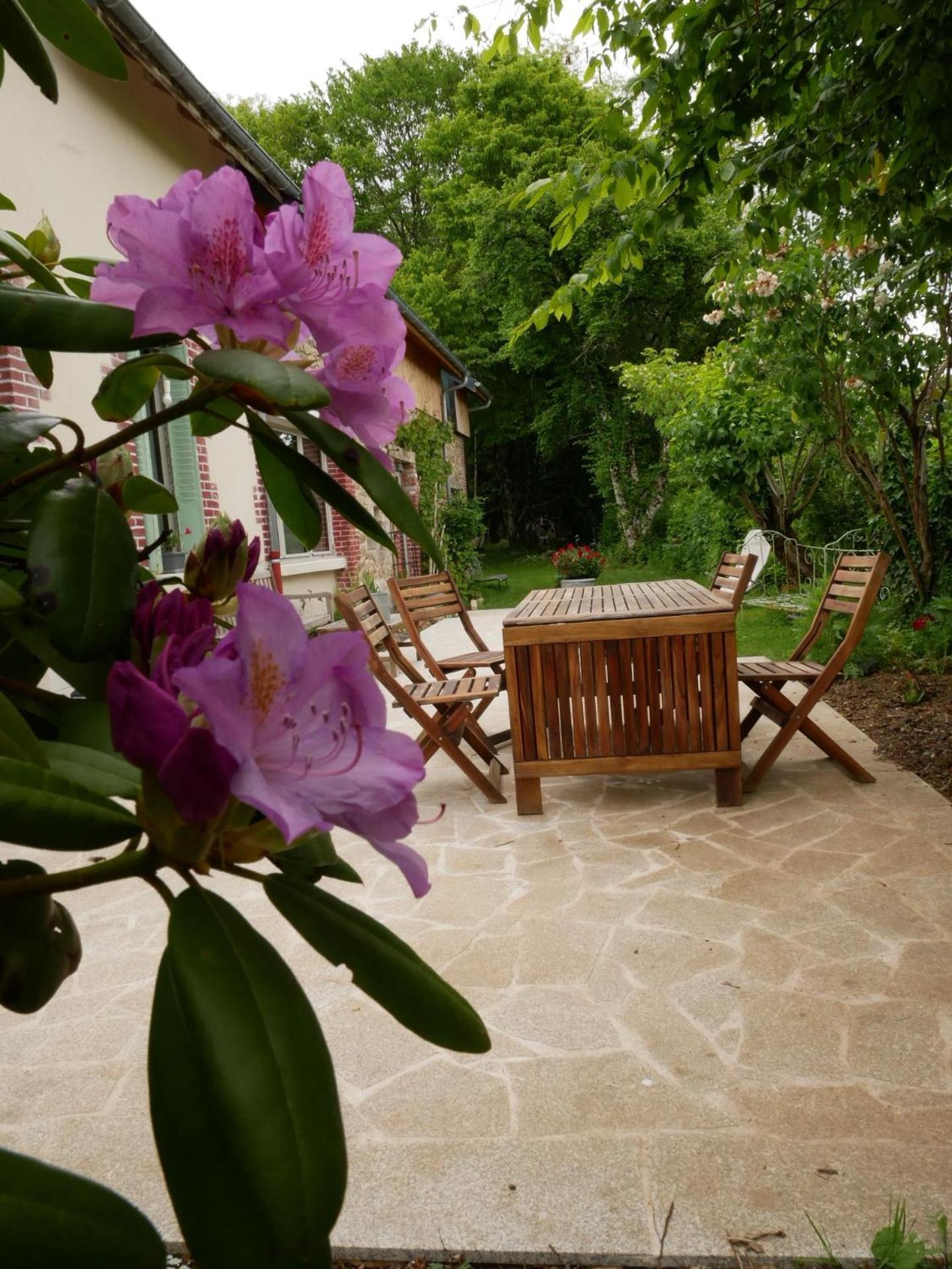 Bed and Breakfast Les Jardins De Nanine Lapleau Екстер'єр фото